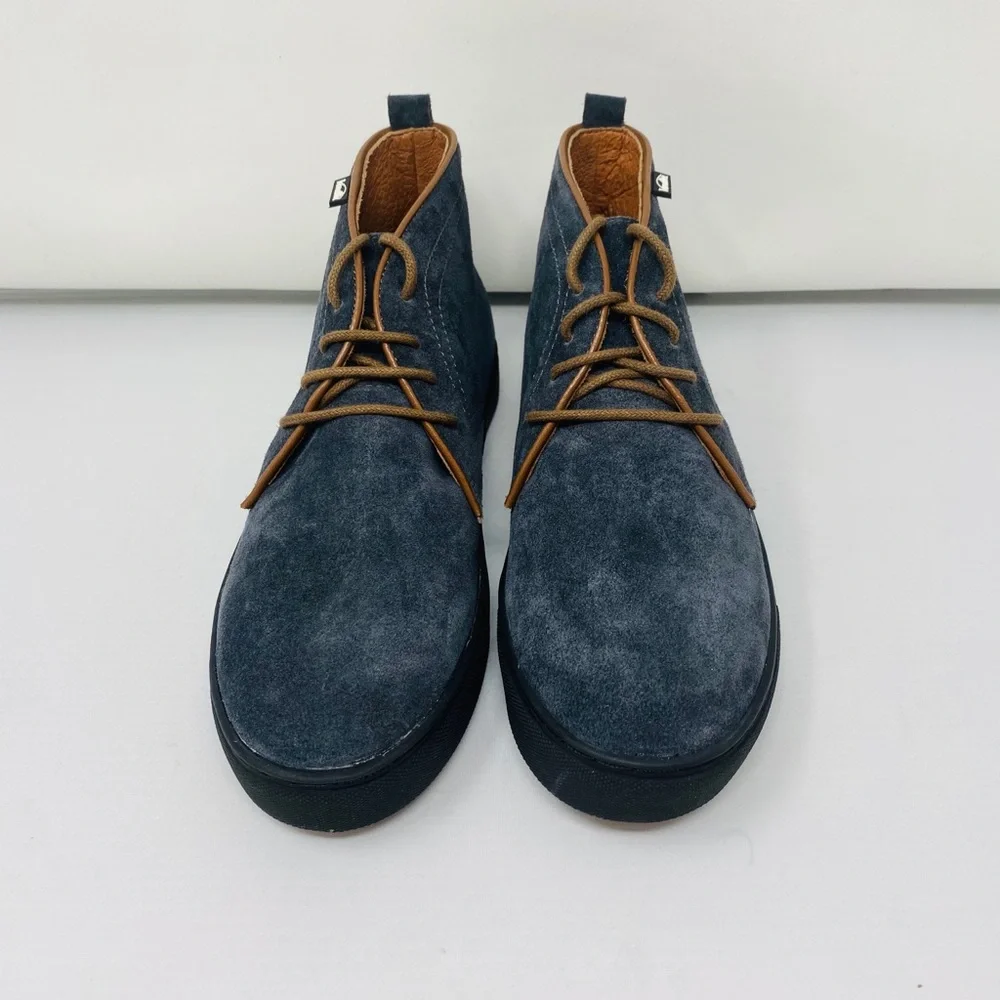 NIB*VENETTINI**Gray Suede Booties**US 5.5**$118